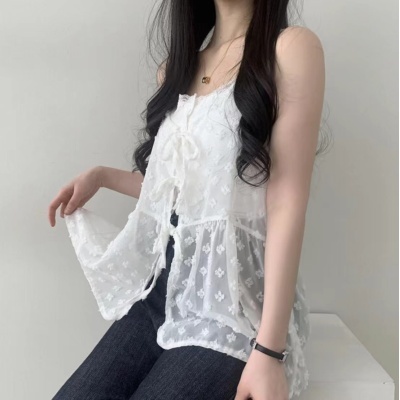 Korean chic small flower layered mesh strappy top