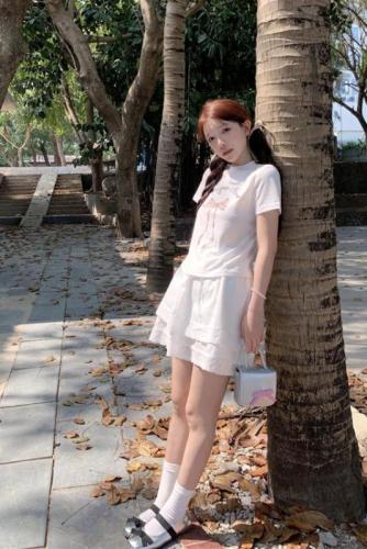 Actual shot of Korean girl's bow printed short-sleeved elastic + romantic lace skirt