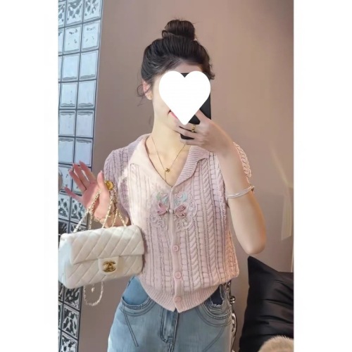 New Chinese style light national style buckle knitted cardigan for women spring 2024 new style high-end lapel pink short top