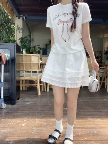 Actual shot of Korean girl's bow printed short-sleeved elastic + romantic lace skirt