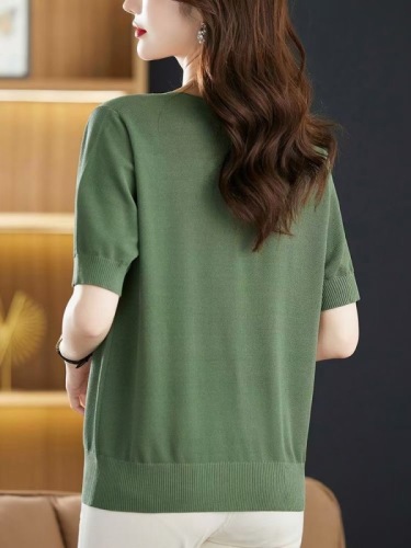 Middle-aged mother summer ice silk short-sleeved T-shirt loose and stylish V-neck top women's mulberry silk T-shirt plus size