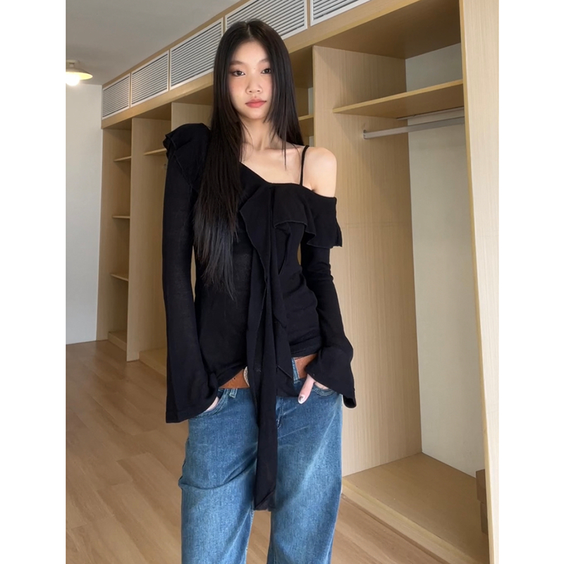 Official picture black ruffled one-shoulder under shirt women's early spring new tea in tea style off shoulder strap top 