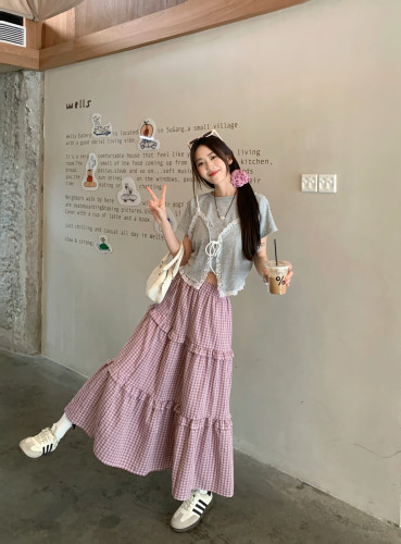 Actual shot of Korean new style temperament lace halter top layered with T-shirt two-piece set women's plaid skirt