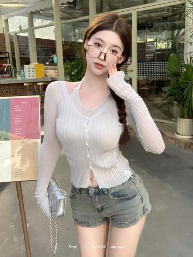 Real shot of sweet temperament pink V-neck slim tie neck ice silk fake two-piece sun protection top