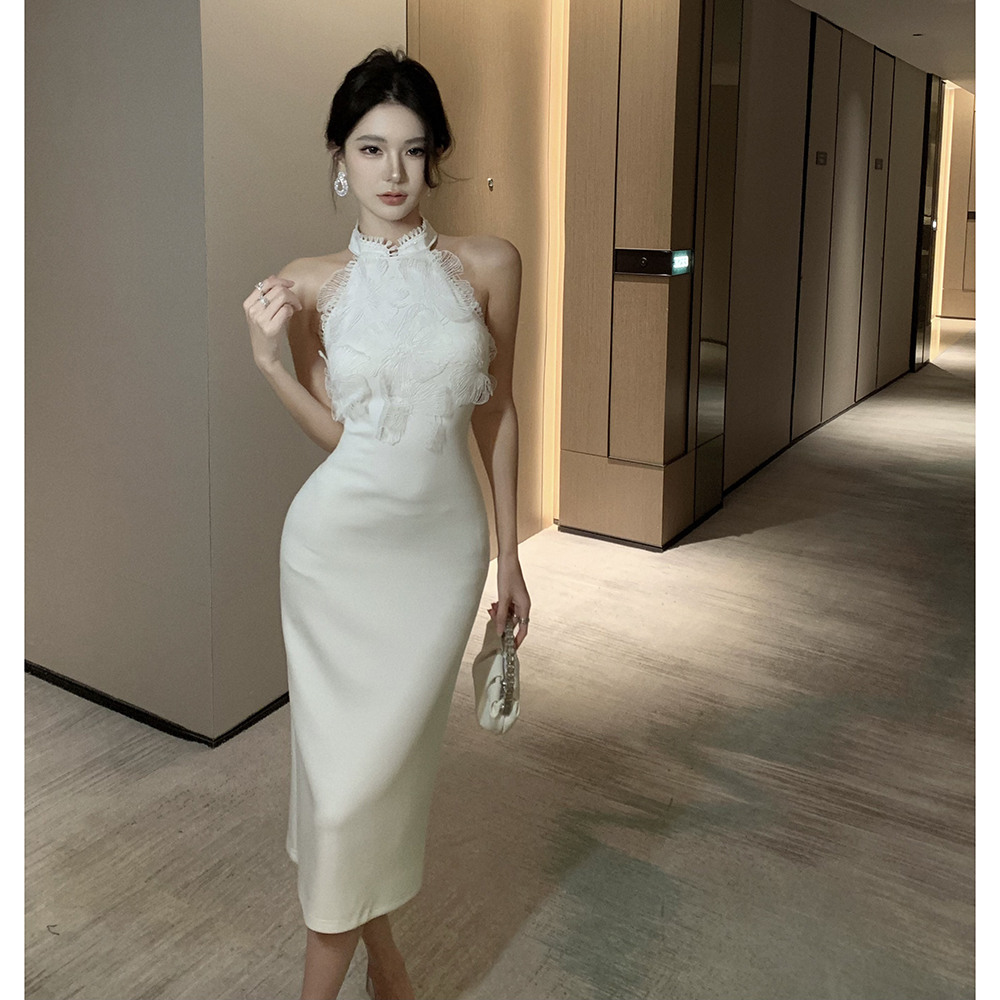Actual shot of the new ladylike style lace large flower decoration halter-neck slim-fit hip-hugging dress