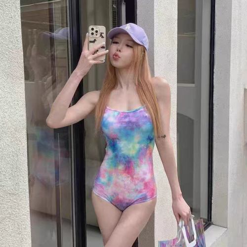 韩国新款泳衣女泡温泉连体吊带小胸性感遮肉露背显瘦保守学生泳装