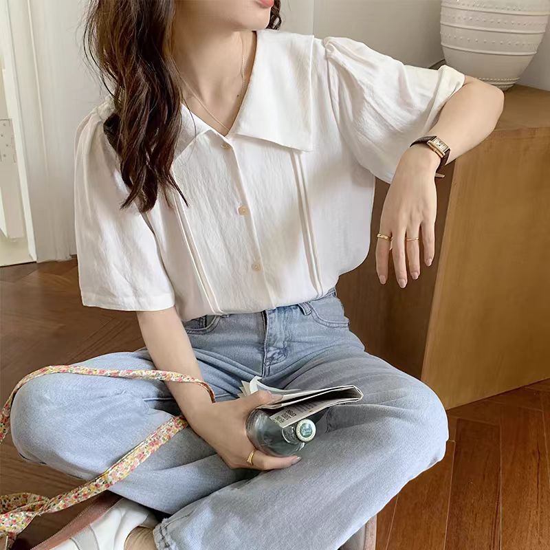 White shirt women's short-sleeved design niche shirt 2024 new retro Hong Kong style French v-neck temperament top