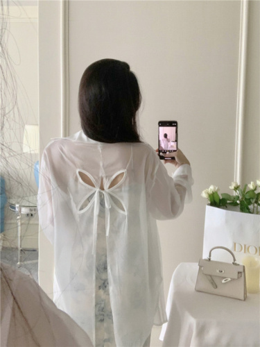 Actual shot ~ 2024 new summer style French loose back four-leaf clover flower design western style shirt for women