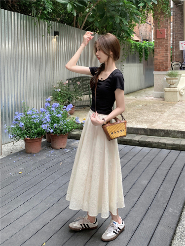 Real shot of striped square neck, right shoulder, short sleeves, slim fit hot girl T-shirt top, gentle pleated high waist skirt