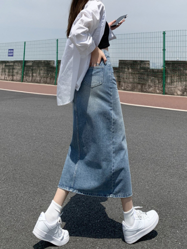 Light blue slit denim skirt for women summer 2024 new style high-waisted slimming small butt-covering A-line skirt