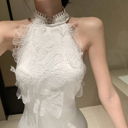 Actual shot of the new ladylike style lace large flower decoration halter-neck slim-fit hip-hugging dress