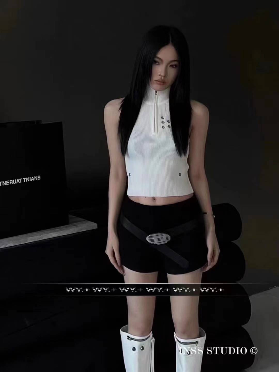 十三行inss 螺紋背心女2024春季辣妹短款顯瘦無袖拉鏈外穿