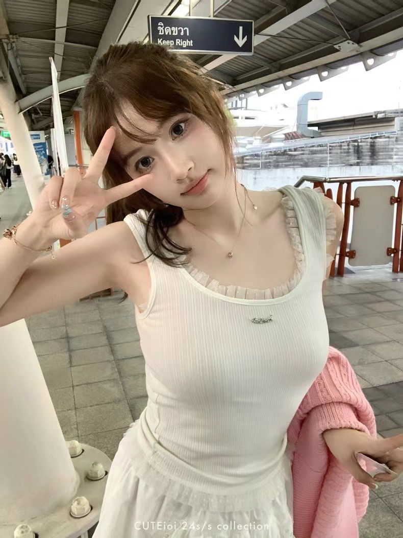 CUTEioi 必buy少女感波點花邊內搭坑條背心