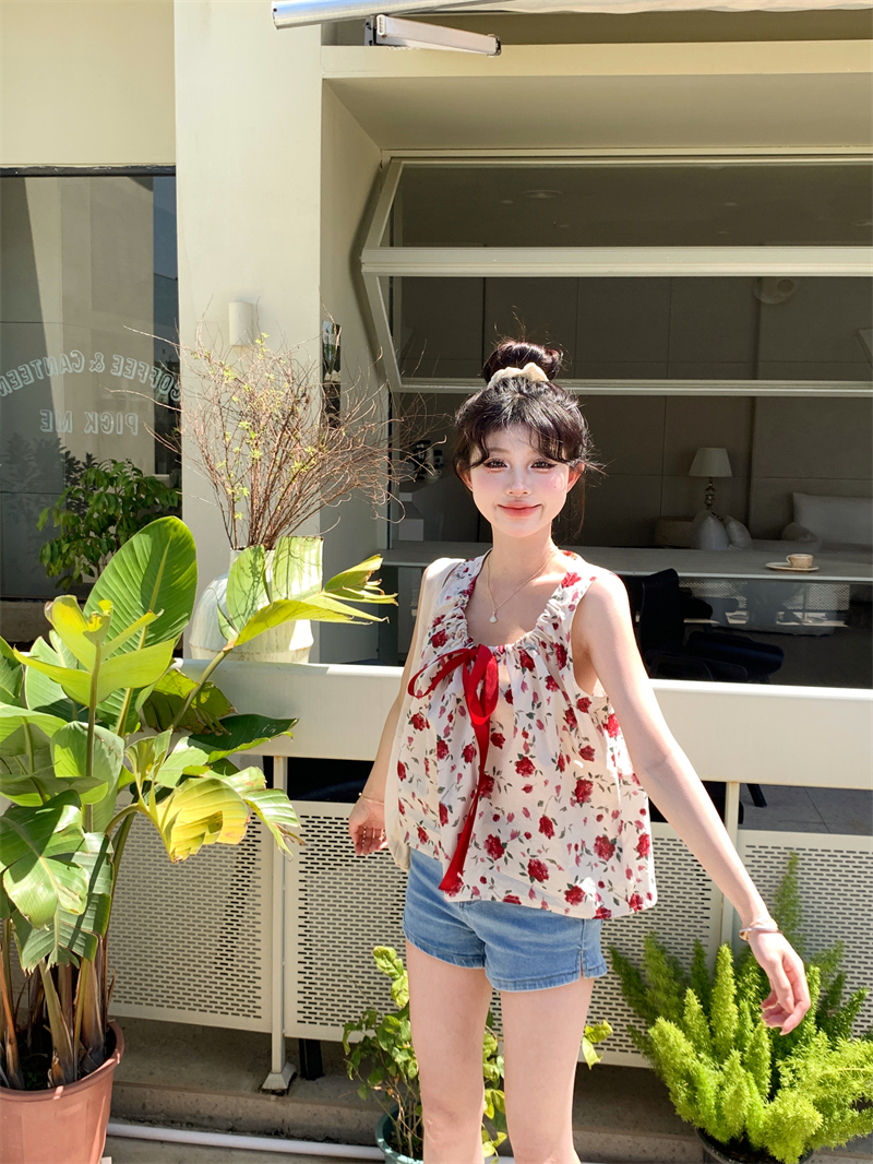 Actual shot~ Floral pleated strappy vest, summer outer wear for women, loose plaid sleeveless top