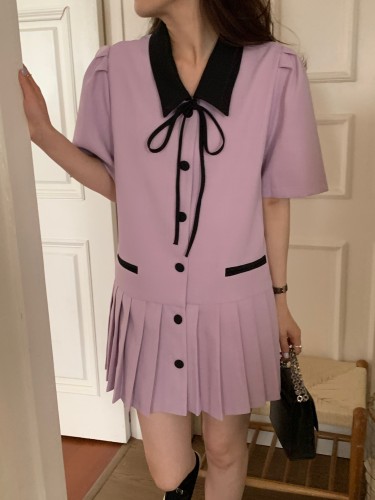Actual shot of Korean style playful age-reducing polo collar tie-up contrasting loose straight pleated splicing short dress
