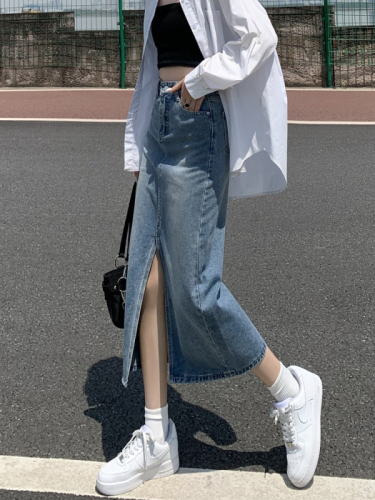 Light blue slit denim skirt for women summer 2024 new style high-waisted slimming small butt-covering A-line skirt