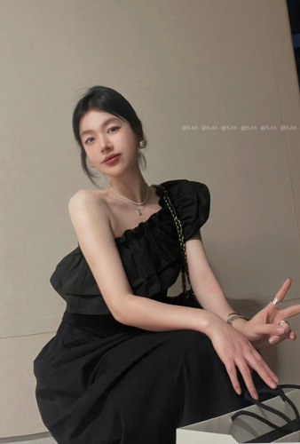 Real shot of Korean chic design commuting oblique shoulder pleated lace sleeveless splicing stretch top