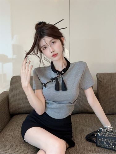 Actual shot ~ New Chinese style plate buckle tassel pleated waist T-shirt with fashionable design, slimming and slimming diamond national style top