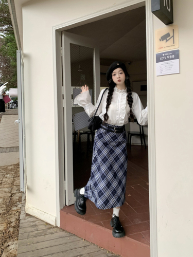 Actual shot French design white shirt top for women + high waisted slimming plaid slit long skirt