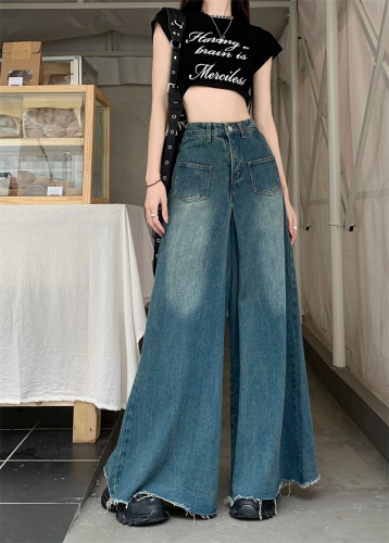 Retro wide-leg jeans skirt for women summer 2024 new high-waist slim design raw edge loose flared pants