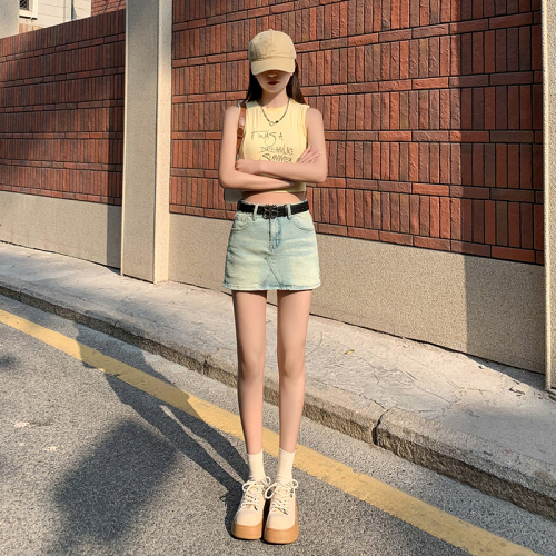 Real shot of denim skirt for women 2024 summer new high-waist elastic anti-exposure hot girl hip-covering short skirt