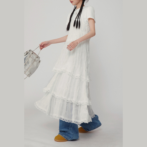 Real shot of French suspender skirt 2024 new white dress A-line skirt versatile cake skirt lace splicing skirt