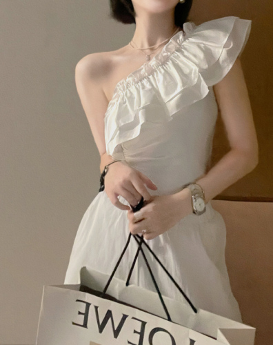 Real shot of Korean chic design commuting oblique shoulder pleated lace sleeveless splicing stretch top