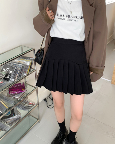 Actual shot of black pleated skirt for women, Korean style, college style, versatile, casual, high-waisted, slim A-line hip skirt