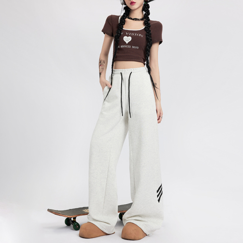 Actual shot of spring and summer Normcore American retro three-stripe straight sweatpants versatile loose sports casual trousers trend