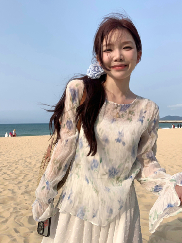 Real shot of a Korean chic summer tie-dyed fresh sunscreen shirt + skirt