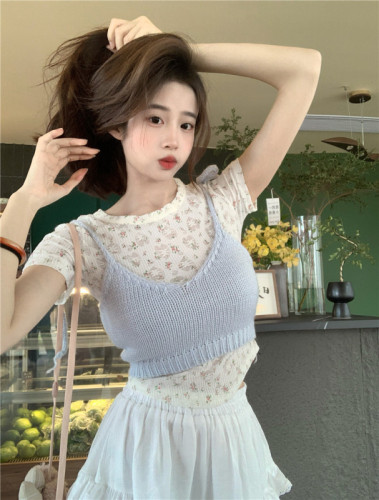 Real shot~Summer new style retro floral top knitted vest suspender fresh two-piece set