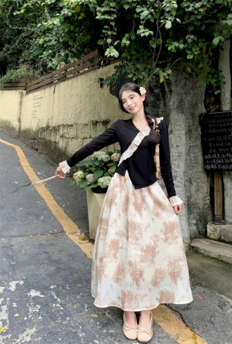 Real shot of Chinese-style design irregular hollow short-sleeved top high-waisted skirt women's summer two-piece set
