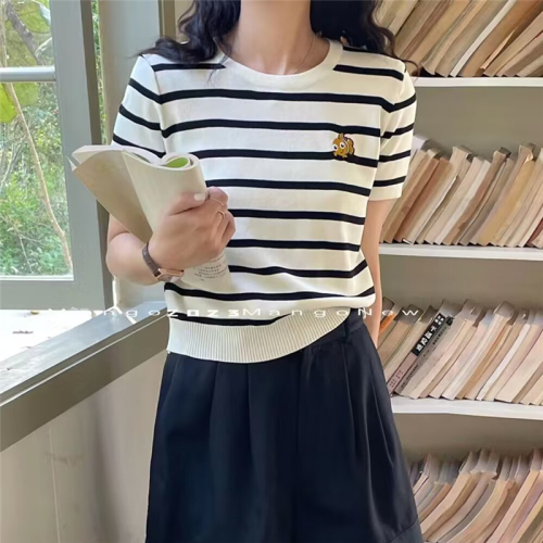 New short-sleeved knitted sweater striped embroidered slim fit stretch round neck T-shirt feminine slimming summer top