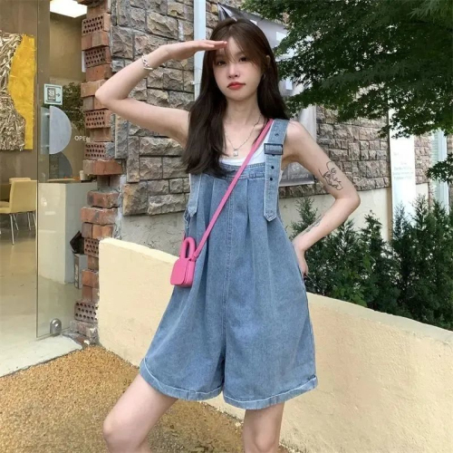 Bib shorts summer 2024 new style petite salt thin large size Korean jeans women's student pants