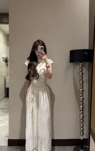 Nana~Sweet age-reducing bow-knot waist top for women in summer, loose, casual, versatile skirts and pants, fashionable two-piece set