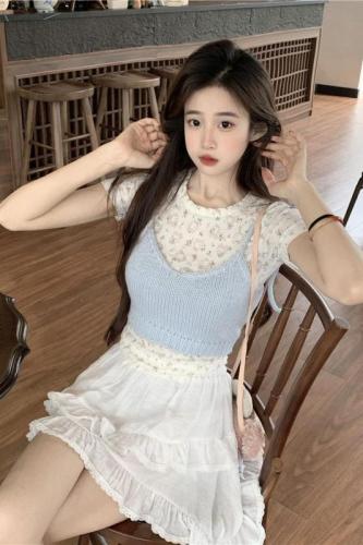 Real shot~Summer new style retro floral top knitted vest suspender fresh two-piece set