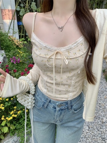 Actual shot of 2024 spring and summer new Korean retro floral camisole knitted cardigan two-piece set
