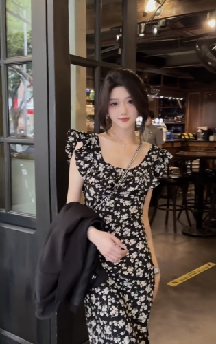 Tea break date rose floral black dress women's new French niche slimming mid-length ruffle skirt