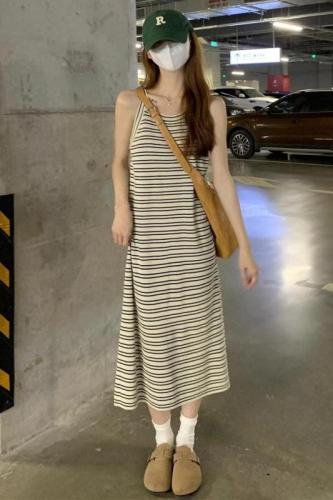 天猫质量2024夏季新款韩版圆领休闲吊带裙女显瘦条纹针织背心