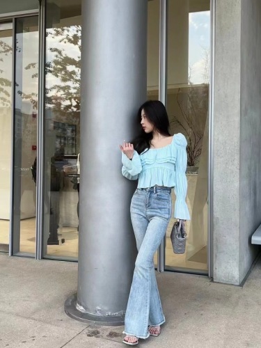 2024衬衫女春季新款韩版修身设计感小众收腰显瘦短款上衣潮