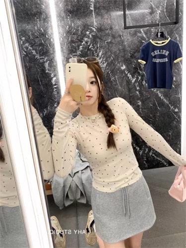 French retro slightly translucent T-shirt bottoming shirt for women spring and autumn 2024 new polka dot slim fit inner top