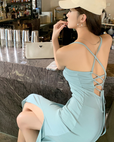Real shot of 2024 summer new style suspender dress, hip-covering hot girl sexy backless long skirt with slits