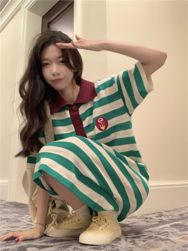 Actual shot ~ 2024 summer fashion floor-to-ceiling color-blocked lapel T-shirt dress with contrasting stripes mid-length knitted dress