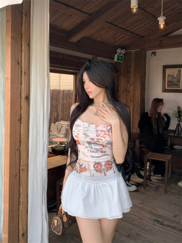 Actual shot of breast-fingered little wild horse, waist slimming floral dress for women, retro navel-baring suspender belt