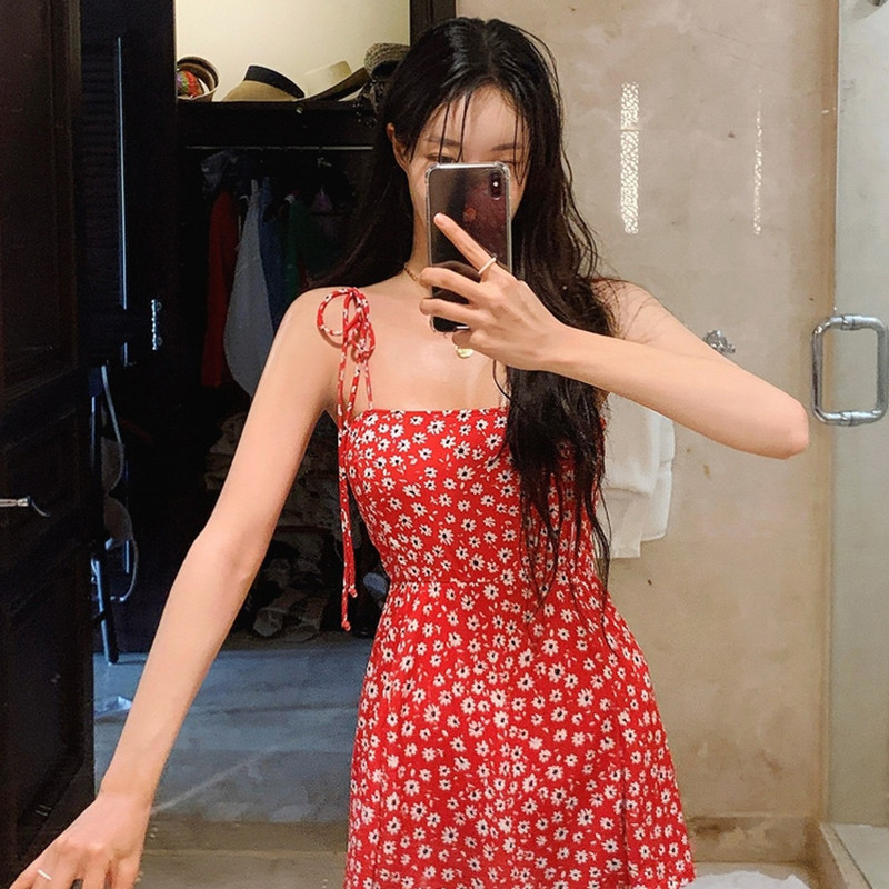 吊帶露腰連體比基尼泳衣女款遮肚顯瘦小胸泡溫泉性感泳裝2024新款