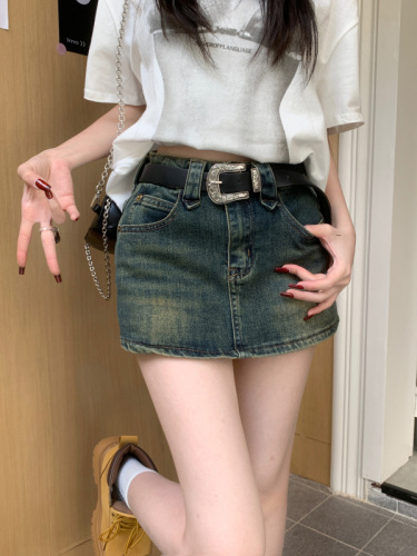 Real shot of hot girl retro high-waist stretch denim short skirt pants for women to prevent exposure