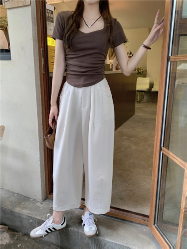 Actual shot of pleated slim-fitting short-sleeved T-shirt top, lazy and loose back elastic high-waisted wide-leg nine-point pants