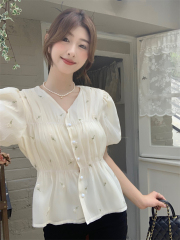 Actual shot of new summer French embroidered puff sleeve niche age-reducing, western style and versatile casual shirt top