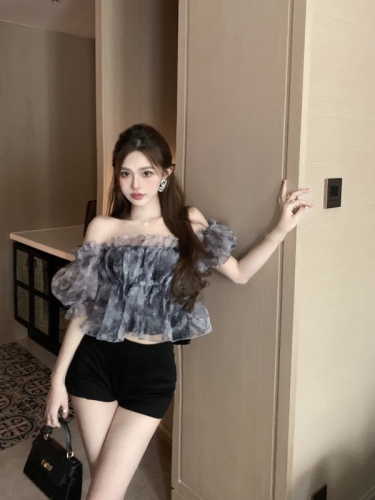 Real shot of salty or sweet one-line neckline, thin puff sleeve chiffon short super fairy top