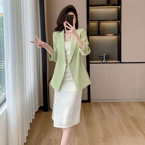 Real shot of summer high-end blazer with pleated sleeve design + waist slimming suspender skirt suit